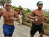 Lance Armstrong y Matthew McConaughey, el campeón del tour de Francia y la estrella de Hollywood haciendo ejercicio con sus iPods.